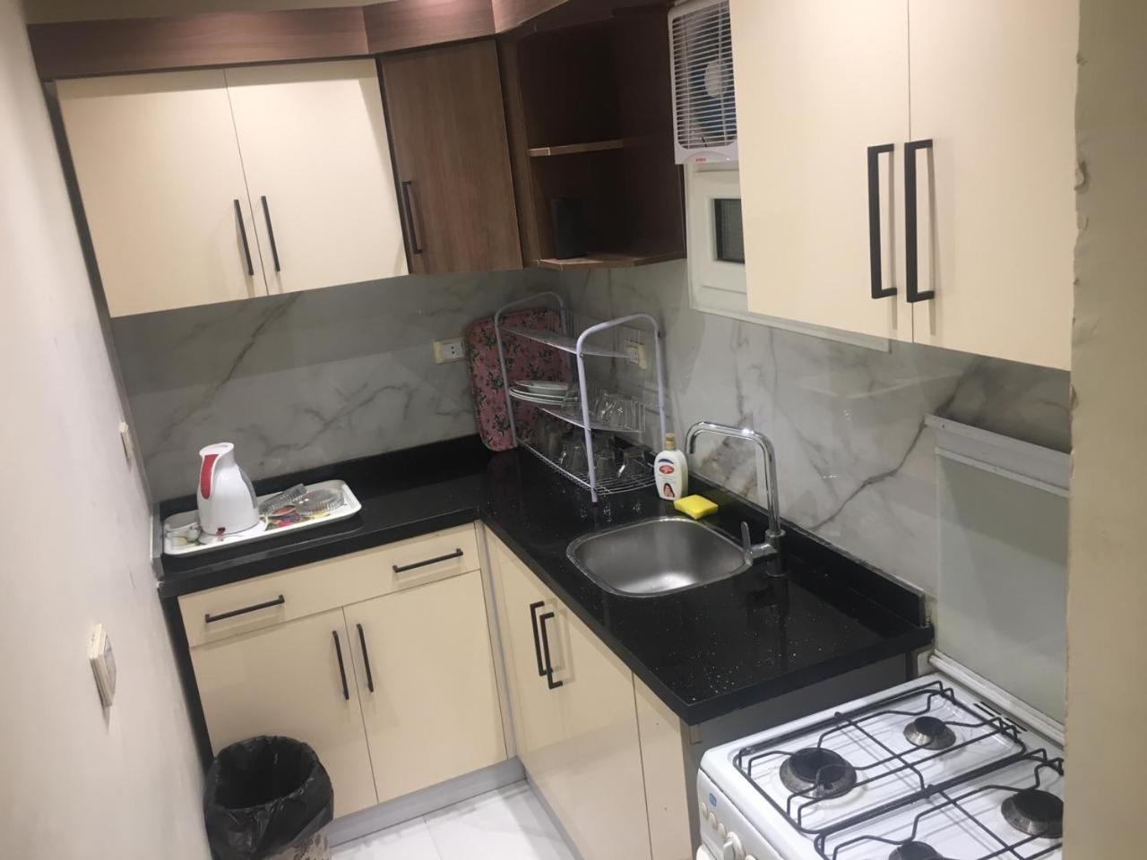 Fancy Fully Furnished Close To The Airport Apartamento *
